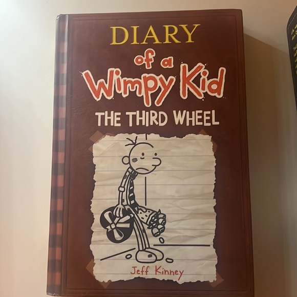 This includes Diary of a Wimpy Kid book 3,4,5,7,8,10,11,13 and the movie diary . - Picture 6 of 11